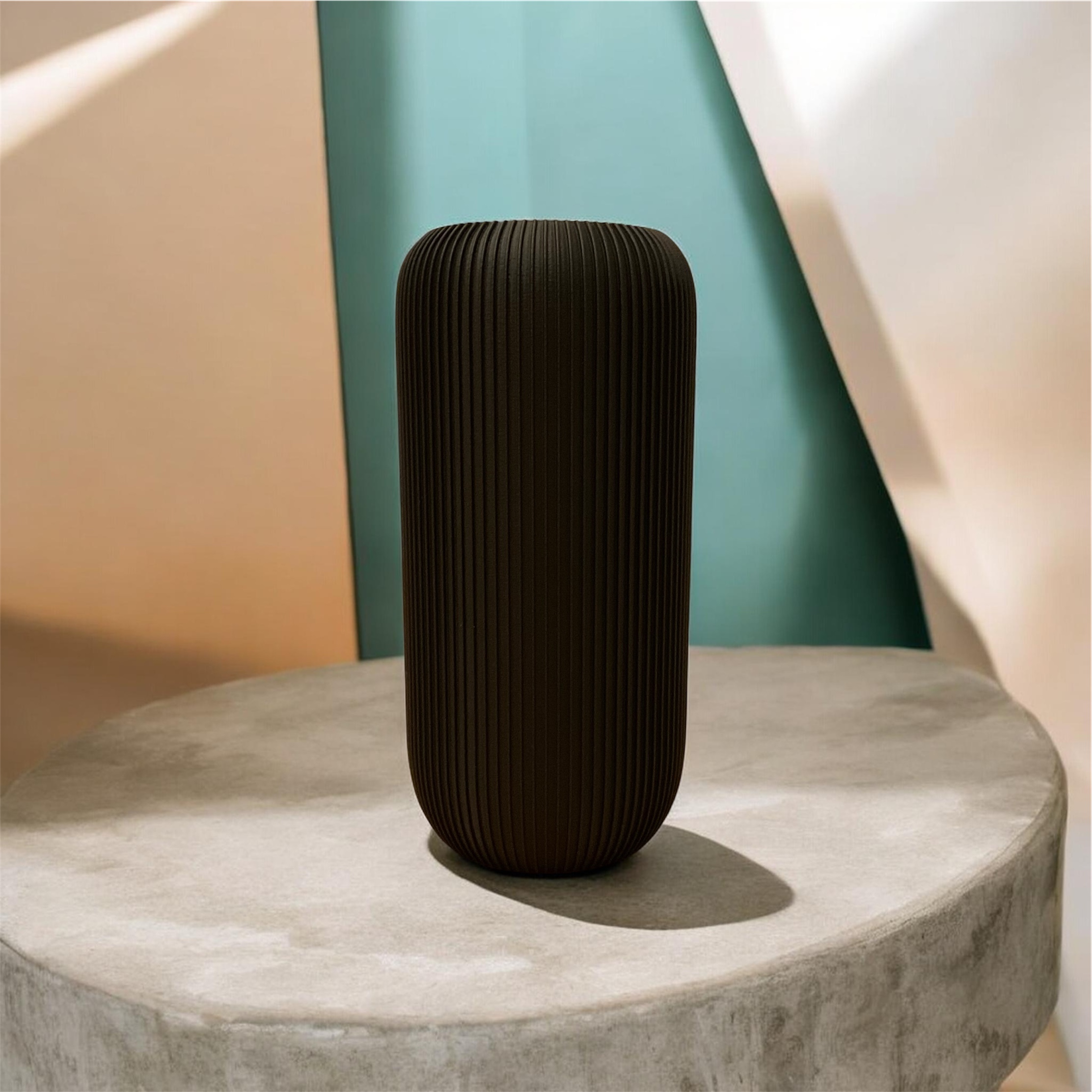 Fluted Iris – Gerippte Design-Vase in Schwarz | 3D-gedruckt – Bild 2